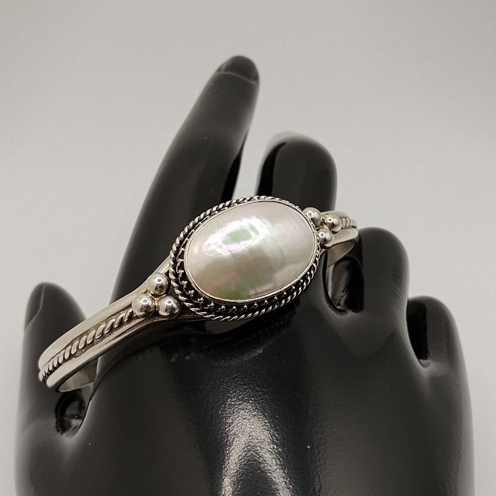 Native American Mother of Pearl and Sterling Silver Cuff - Picture 8 of 8